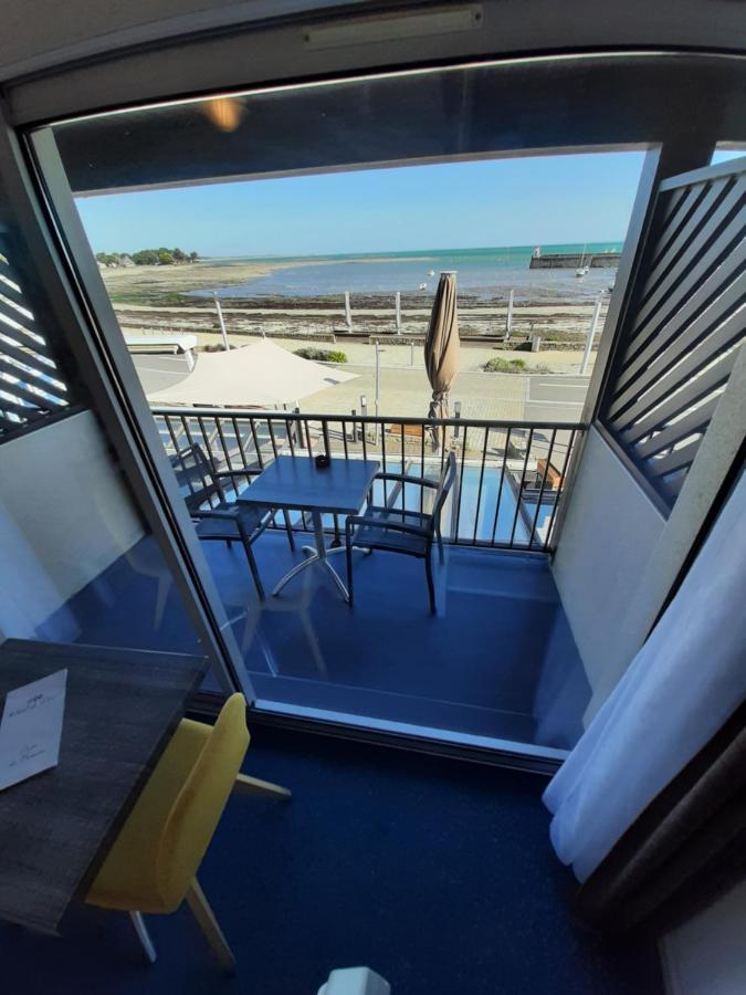 Hotel Du Port Bar Restaurant Sarzeau Dış mekan fotoğraf