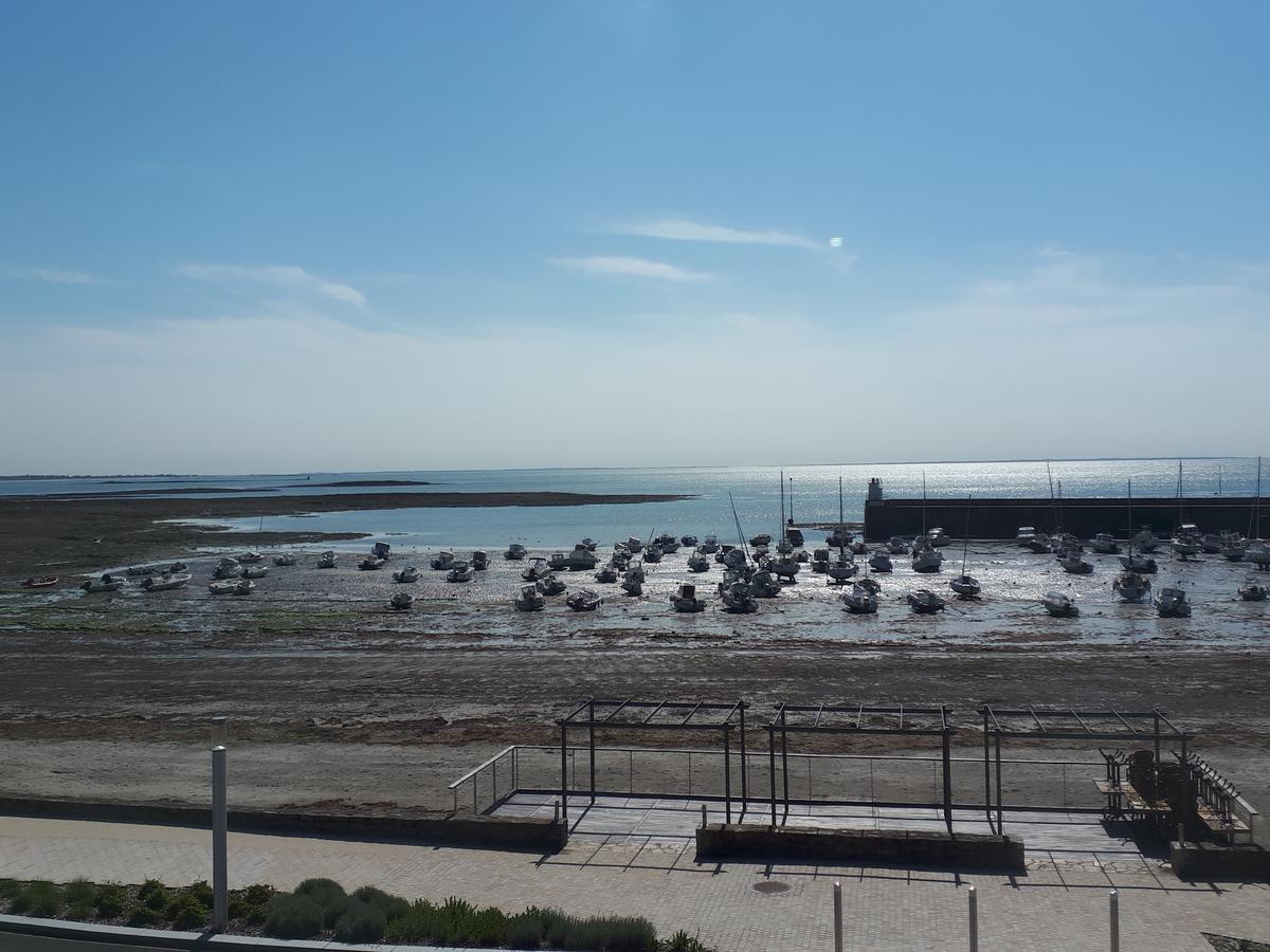 Hotel Du Port Bar Restaurant Sarzeau Dış mekan fotoğraf